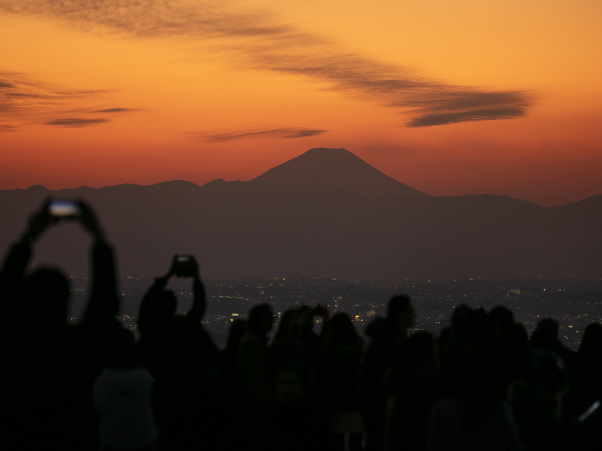 Japan_Mount_Fuji_Tourists292227.jpg