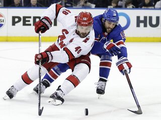 Hurricanes_Rangers_Hockey327814.jpg