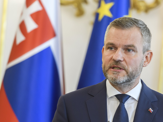Okrúhly stôl v paláci nebude. Ešte zrejme nedozrel čas, vyhlásil Pellegrini, reagovala prezidentka aj opozícia
