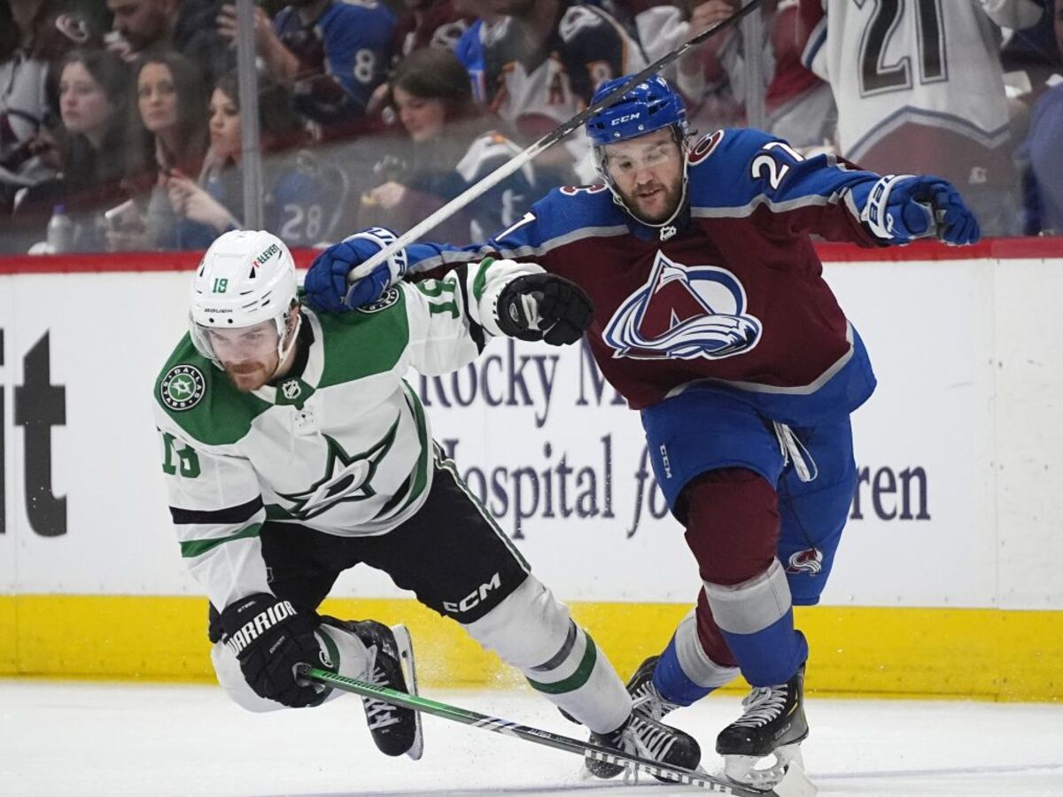 Stars_Avalanche_Hockey340965.jpg
