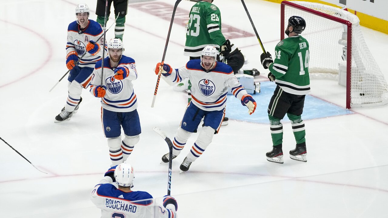 Oilers_Stars_Hockey357843.jpg