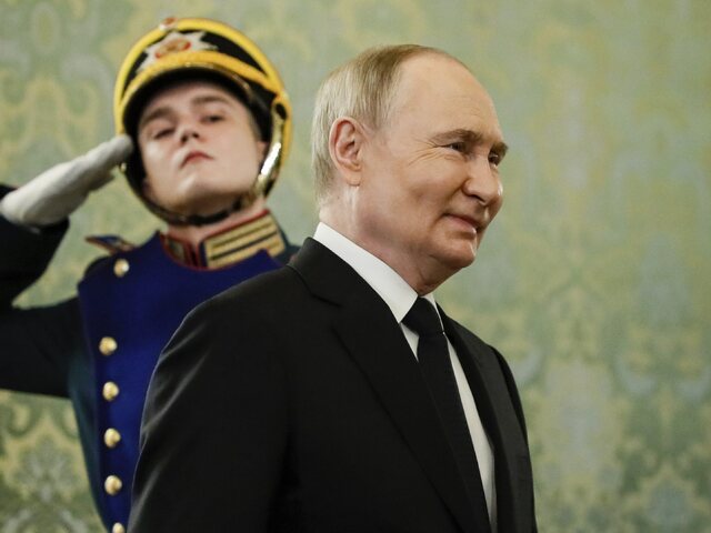 Putin je ochotný uzavrieť s Ukrajinou prímerie, ale zadarmo to nebude. Do územia NATO zasahovať nechce