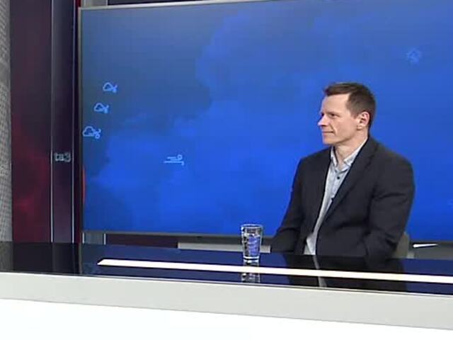 Vláda ide plátať dieru v kase, malinovky zdražejú. Väčšiu časť sumy zaplatia ľudia s nižšími príjmami, tvrdí analytik