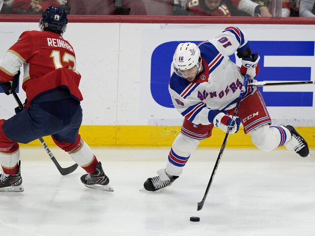 NHL: Florida zdolala New York Rangers. Po roku opäť postúpila do finále