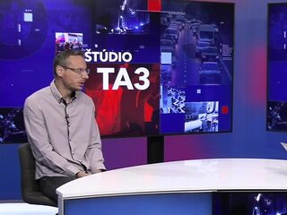 STUDIO-TA3-BAKA