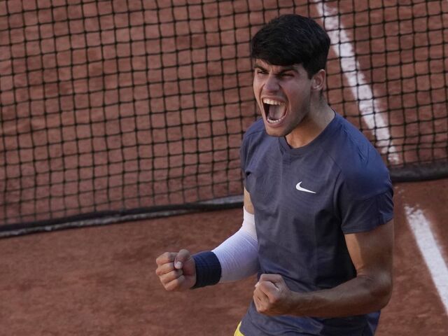 Alcaraz je vo finále Roland Garros. Napriek prehre bude Sinner novou svetovou jednotkou