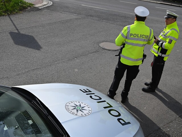 Česká polícia pre obavy z terorizmu posilnila opatrenia. Zasadne aj bezpečnostná rada