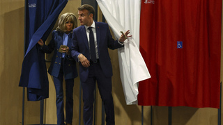 Rozhodol sa Macron správne? Chce rozpustiť dolnú komoru, odborníci to považujú za riskantný krok 