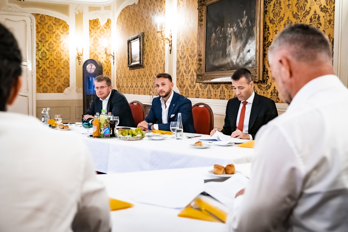 Zasadenie koaličnej rady 