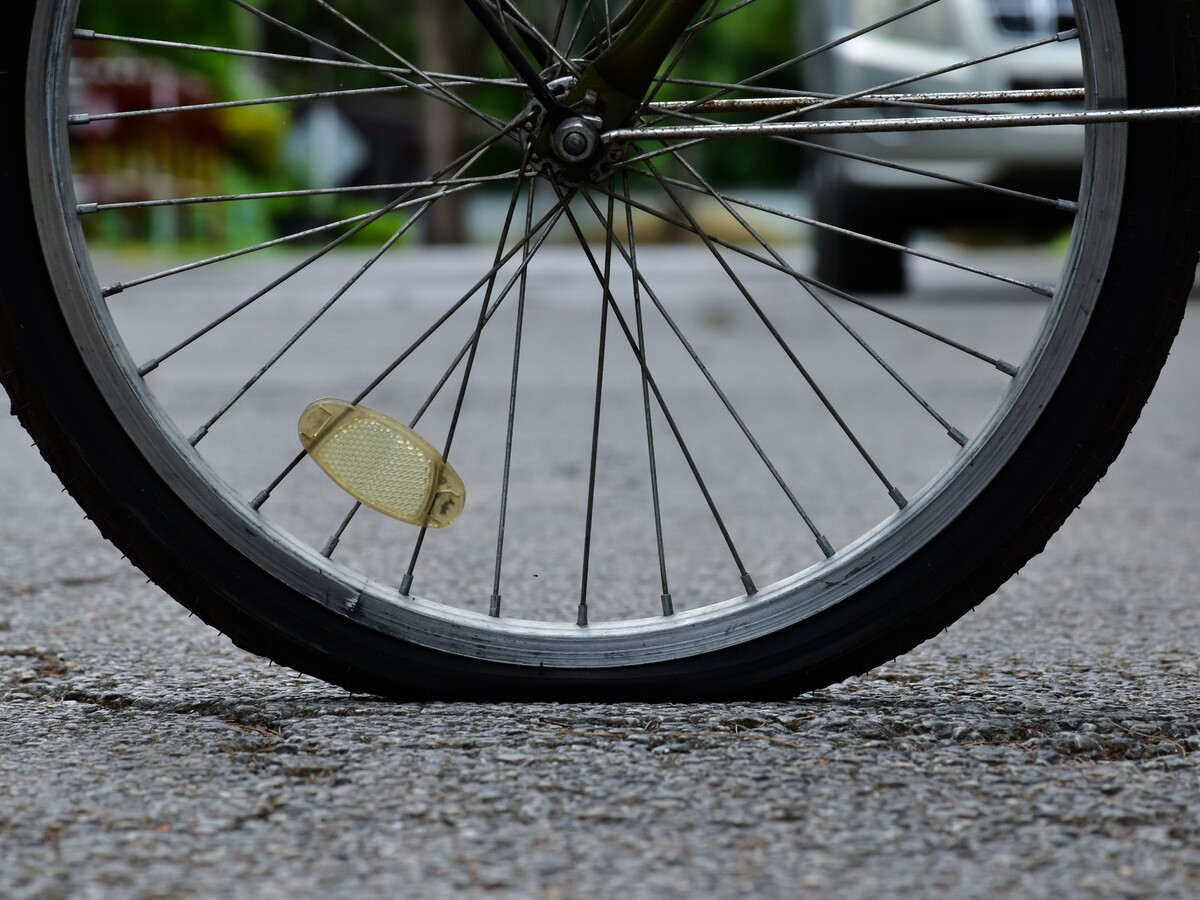 bicykel auto nehoda