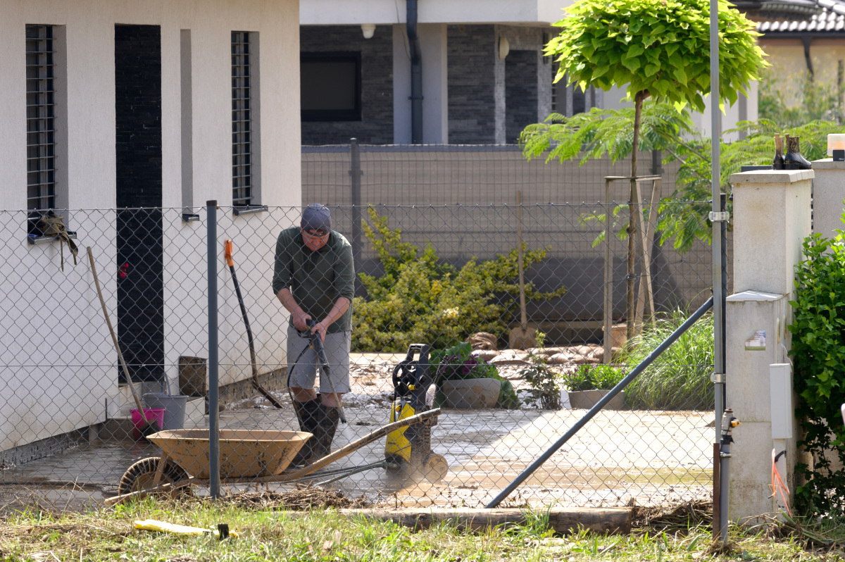 Škody povodne v Nitre. 