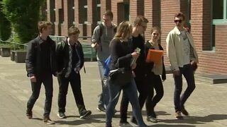 Pre mladých je Únia príležitosť. Tri štvrtiny Slovákov vo veku od 15 do 21 rokov hovoria, že je pre nás prospešná