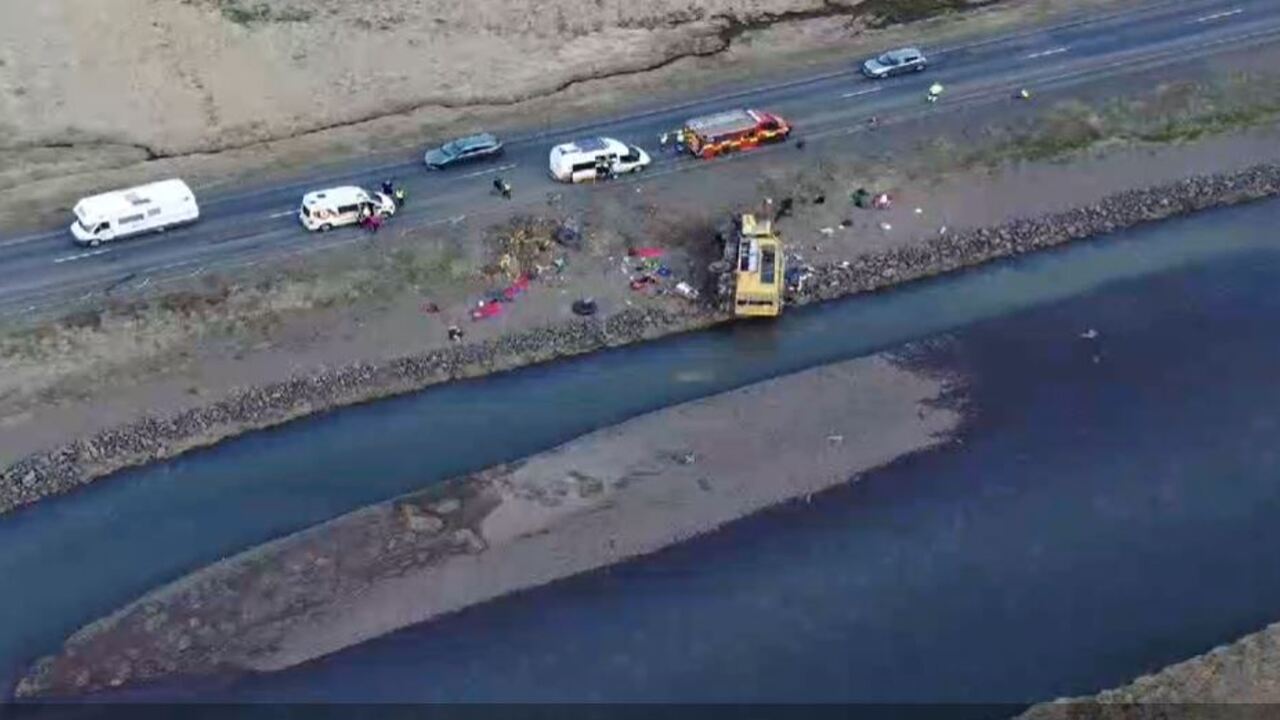 zrážka, autobus Island