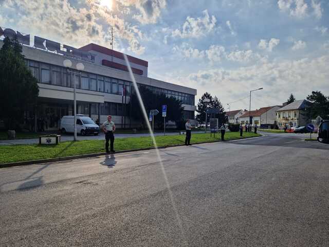 Ministri sa stretli prvýkrát po atentáte mimo Bratislavy. Pomocnú ruku podávajú regiónom s najvyššou nezamestnanosťou