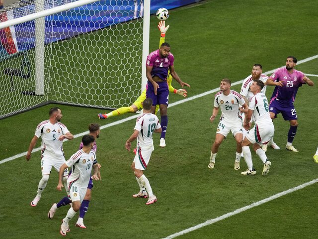 Nemecko si ako prvé vybojovalo osemfinále na Eure. Maďarom nedali šancu