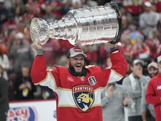 APTOPIX_Stanley_Cup_Oilers_Panthers_Hockey446356.jpg