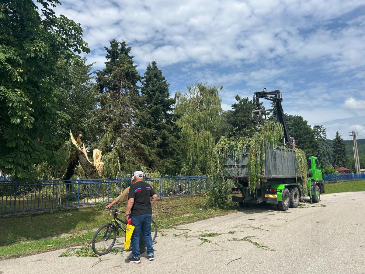 Žirany búrka tornádo?