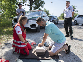 prvá pomoc, záchranár