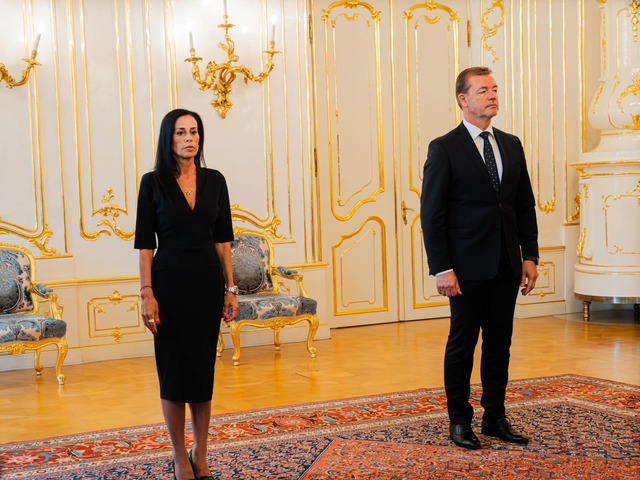 Prezident odovzdal poverovacie listiny dvom novým veľvyslancom. V NATO a v Izraeli budú zastupovať Slovensko