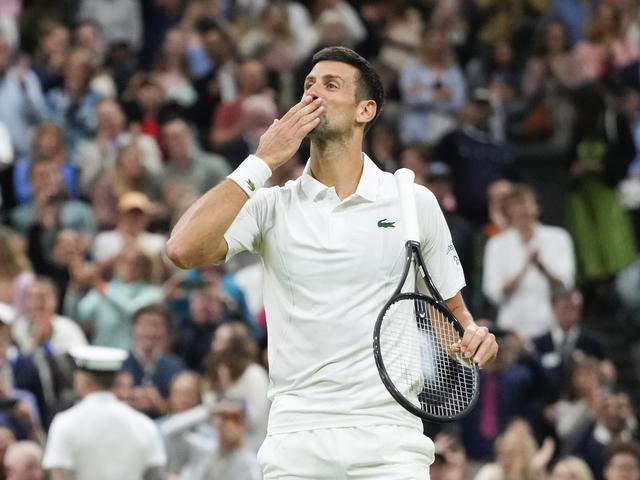 Šestnástykrát v kariére postúpil na Wimbledone do osemfinále. Djokoviča neoslabila ani operácia kolena