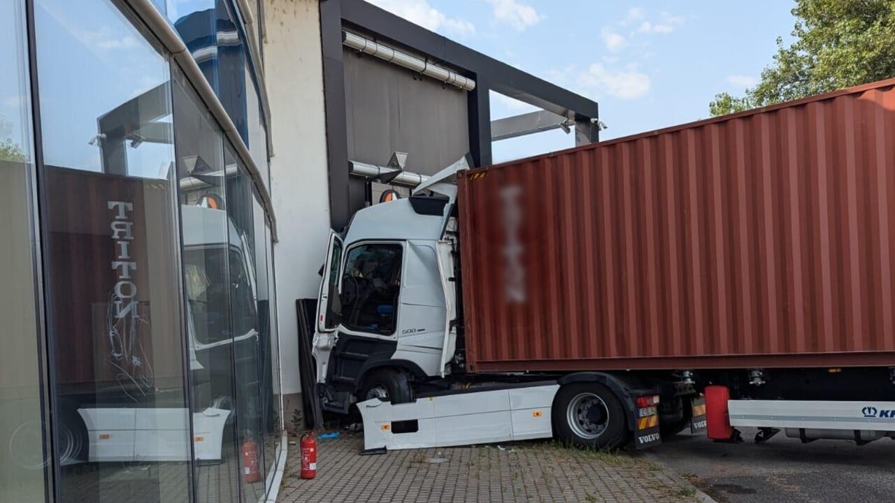 Bratislava nehoda nákladné vozidlo