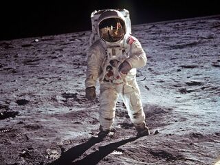 Mesiac Armstrong Apollo 11