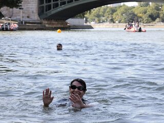 Paris_Olympics_Mayor_Swim507178.jpg