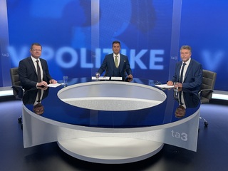 V politike Hajko Kmec