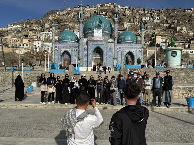 Afganistan sa dostáva na cestovateľskú  mapu. Do krajiny smeruje čoraz viac turistov, podporuje ich aj Taliban