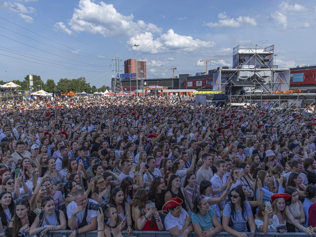 Ako nestratiť priateľov v dave? Na mobil sa netreba spoliehať. Pozrite si tipy, ako sa na festivale jednoducho nájsť 