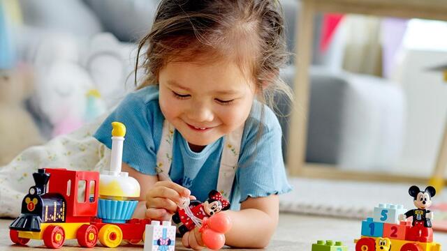 Mickey & Minnie narodeniny. 