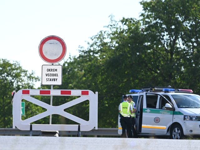Diaľnicu D1 medzi Vajnormi a Ivankou pri Dunaji cez víkend uzavrú. Dopravu bude riadiť polícia