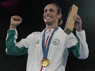 Alžírska boxerka Imane Khelifová vybojovala zlatú medailu