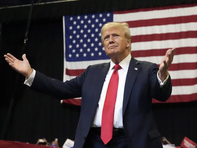 Trump použil svetoznámy hit Céline Dion bez jej súhlasu. Vyplnil čas na jeho predvolebnom zhromaždení