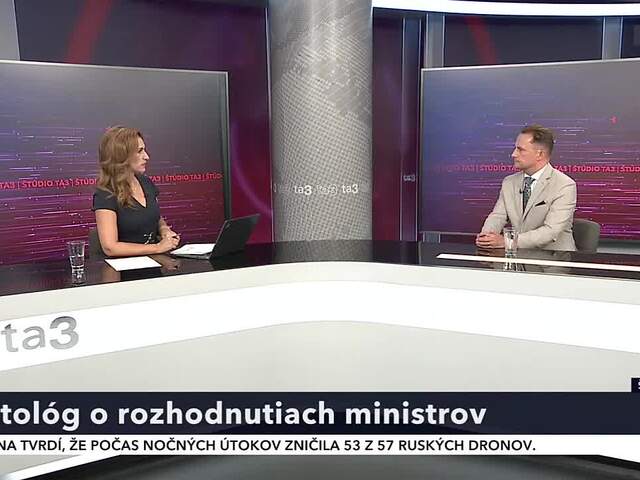 Odstavenie Šúreka, prepustenie Kováčika. Toto prezradil o rozhodnutiach ministrov politológ 