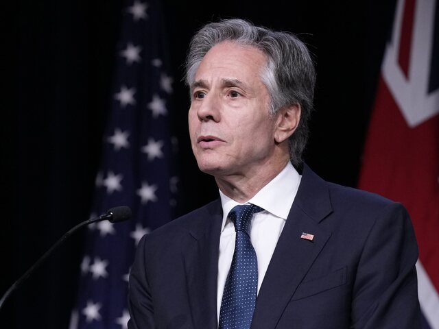 Blinken odsúhlasil miliardový predaj zbraní Izraelu. Cestu na Blízky východ šéf americkej diplomacie odkladá