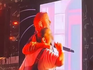 polícia, Lovestream