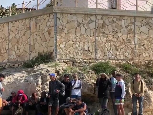 Rokovania začínajú. Únia chce vyvážať migrantov, azylové pravidlá sa však sprísnia