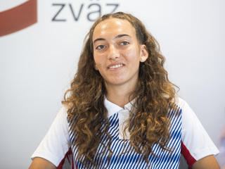 Rebecca Slezáková