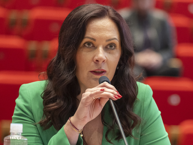 Parlament nezvolil Trellovú za kandidátku na ústavnú sudkyňu. Poslanci odmietli uznesenie k výroku Kotlára o pandémii
