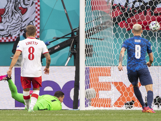 Szczęsny späť na scénu? Mohol by nahradiť zraneného brankára Barcelony Marca-Andrého ter Stegena