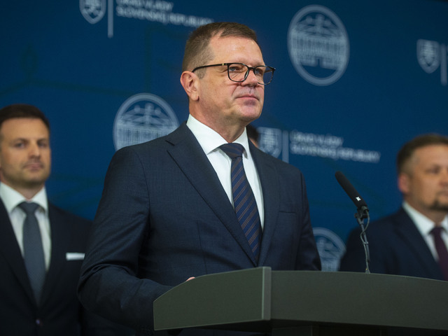 Kmec chce bojovať proti pasci stredného príjmu. Kľúčom k modernizácii krajiny je zvýšenie platov, hovorí