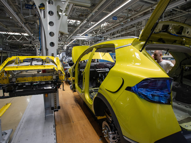 Nulové emisie do roku 2035. Európska komisia potvrdila ciele pre nové automobily, za ich porušenie hrozia pokuty