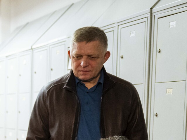 Premiér poprel, že by si od SIS objednal správu o atentáte: Ja som nič nežiadal. Opozícia sa obáva, že ju chce zneužiť