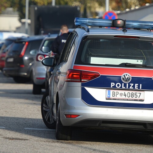 polícia rakúsko.jpg