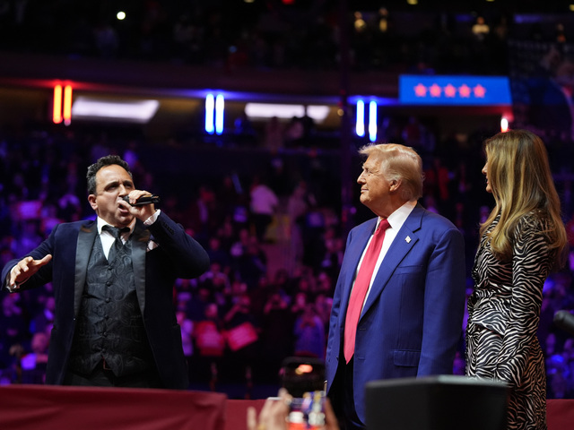 Trump sa s voličmi stretol v legendárnej newyorskej hale. Na mítingu zazneli aj rasistické poznámky