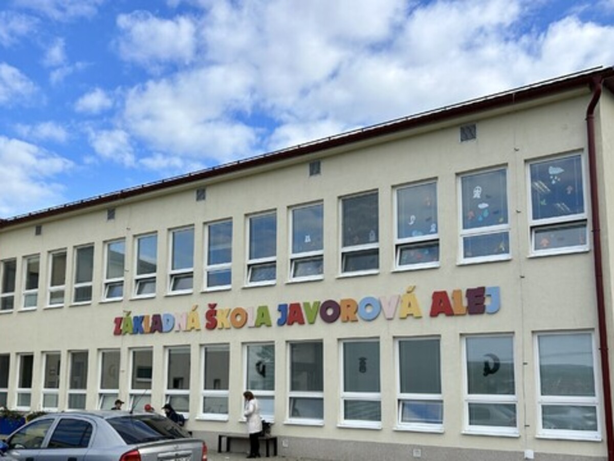 Škola v Chorvátskom Grobe