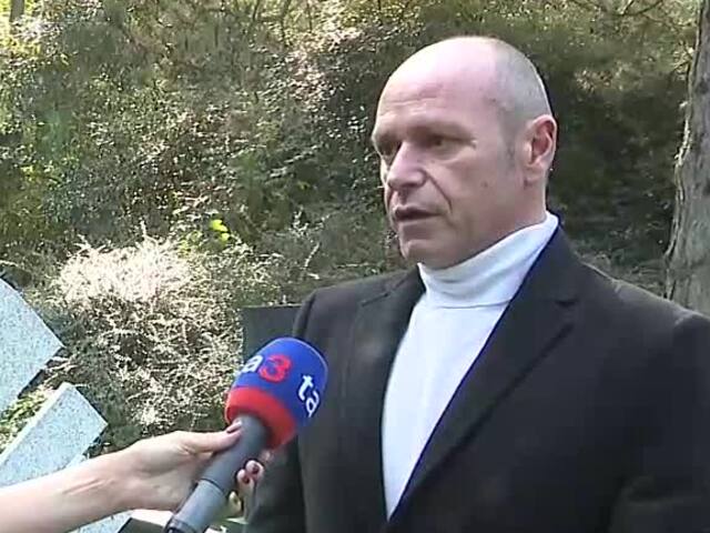 Bratislavské cintoríny počas sviatkov. Aké sú nové trendy v pohrebníctve? 