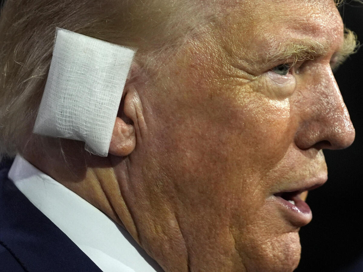 Trump atentát
