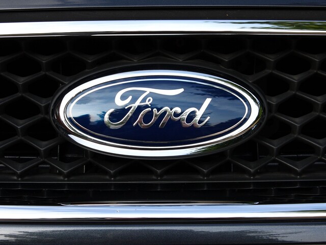 Automobilový gigant Ford musí zaplatiť druhú najvyššiu pokutu v histórii. Chybné modely zvolával príliš pomaly